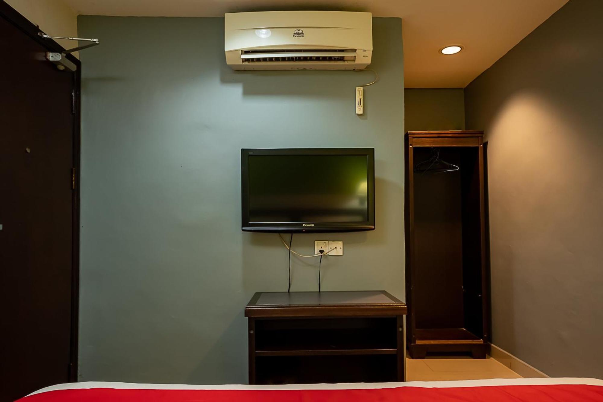סיבו Super Oyo 90055 Mansion Inn מראה חיצוני תמונה