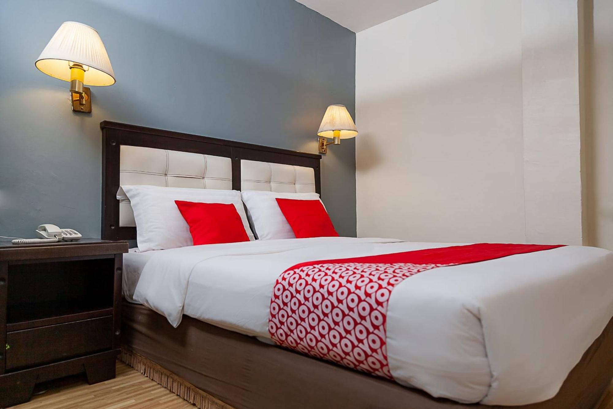 סיבו Super Oyo 90055 Mansion Inn מראה חיצוני תמונה
