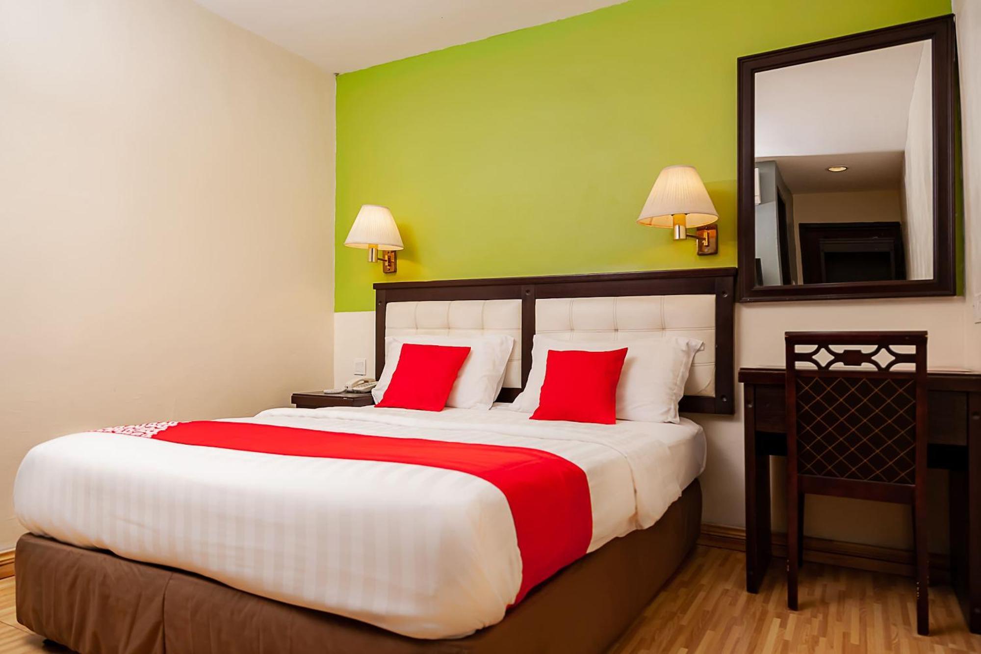 סיבו Super Oyo 90055 Mansion Inn מראה חיצוני תמונה