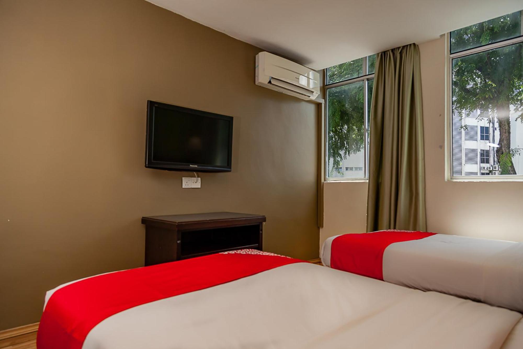 סיבו Super Oyo 90055 Mansion Inn מראה חיצוני תמונה