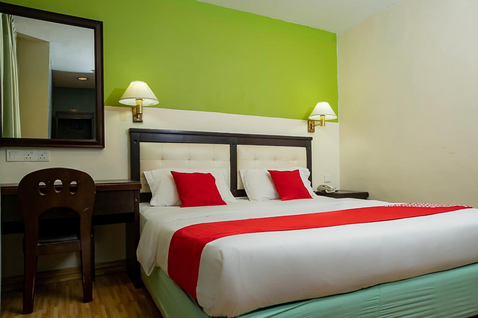 סיבו Super Oyo 90055 Mansion Inn מראה חיצוני תמונה